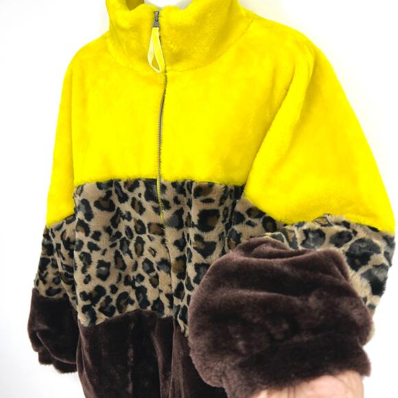 UGG Elaina Faux Fur Bomber Jacket Leopard Yellow Brown Size S - Picture 3 of 13